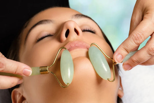 Set Massaggio Viso Rullo di Giada Rosa + Gua Sha